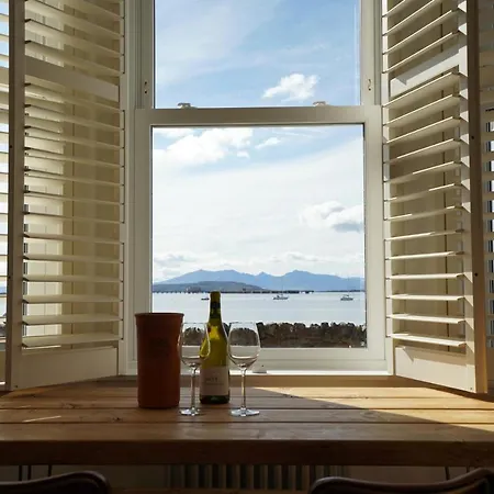 Beach House No2 With Amazing Sea Views And Private Garden Onto Beach. Fairlie Exterior foto