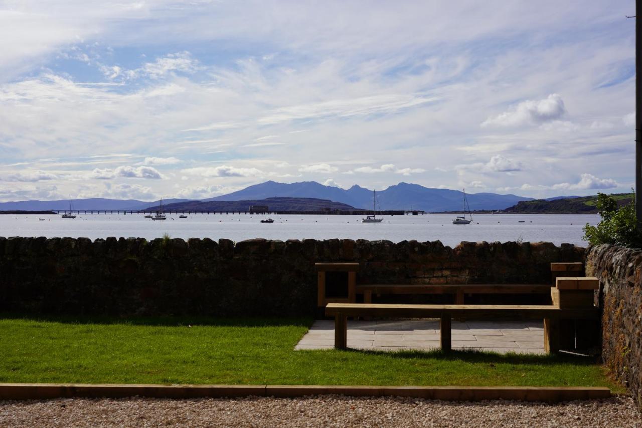 House No2 With Amazing Sea Views And Private Garden Onto Beach. * Fairlie